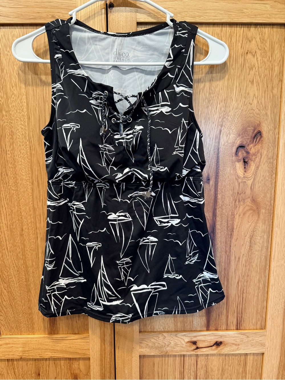 D&Co Beach black & white sailboat print tankini Swim Top US 6